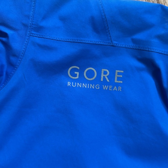 Gore Running GoreTex Active Waterproof Pullover - Picture 3 of 10